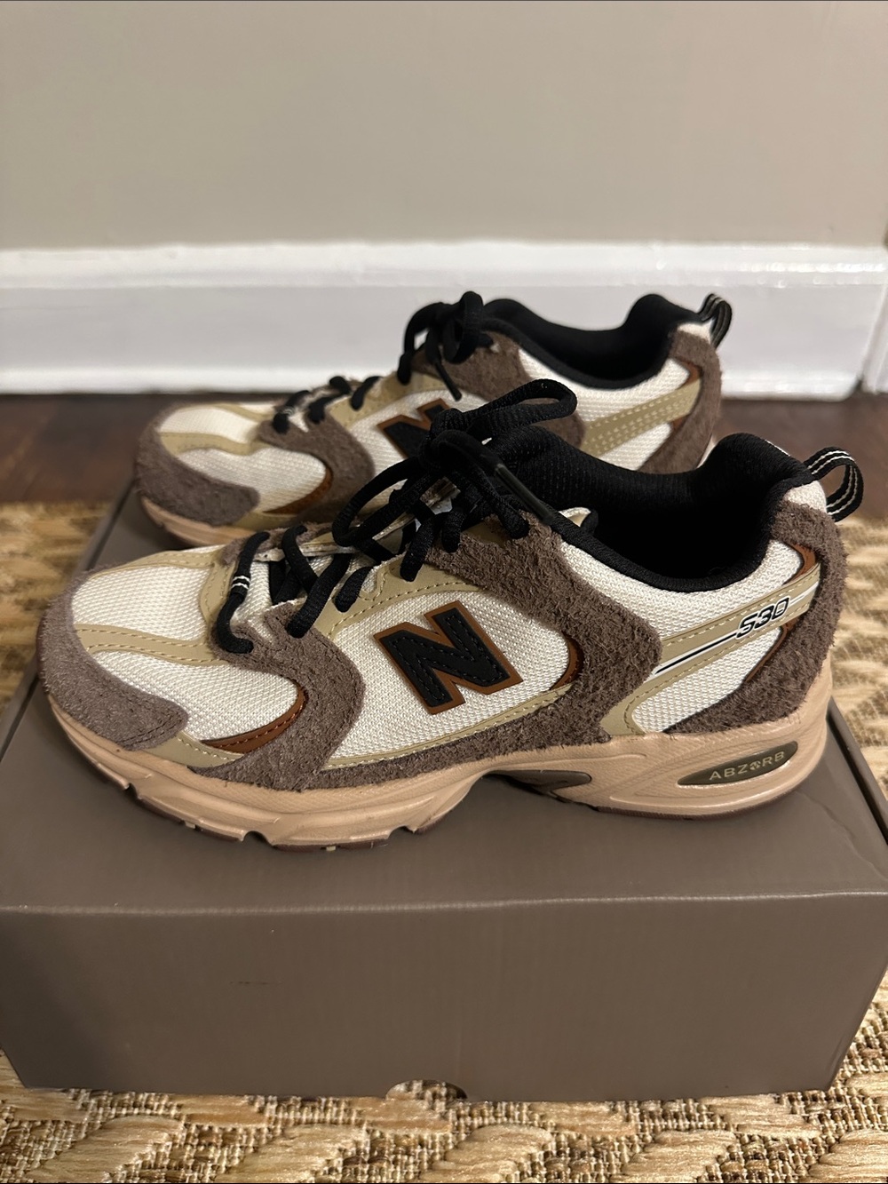 New Balance Men's 530 Beige and Brown Suede Mesh Sneakers - Picture 6 of 7